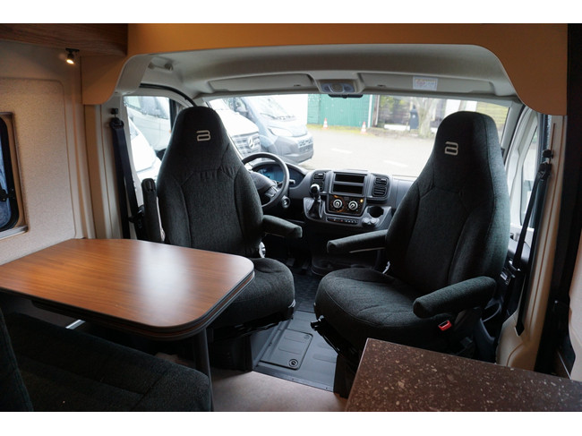 B&uuml;rstner Papillon PC 6.0 Citroen Foto: 7