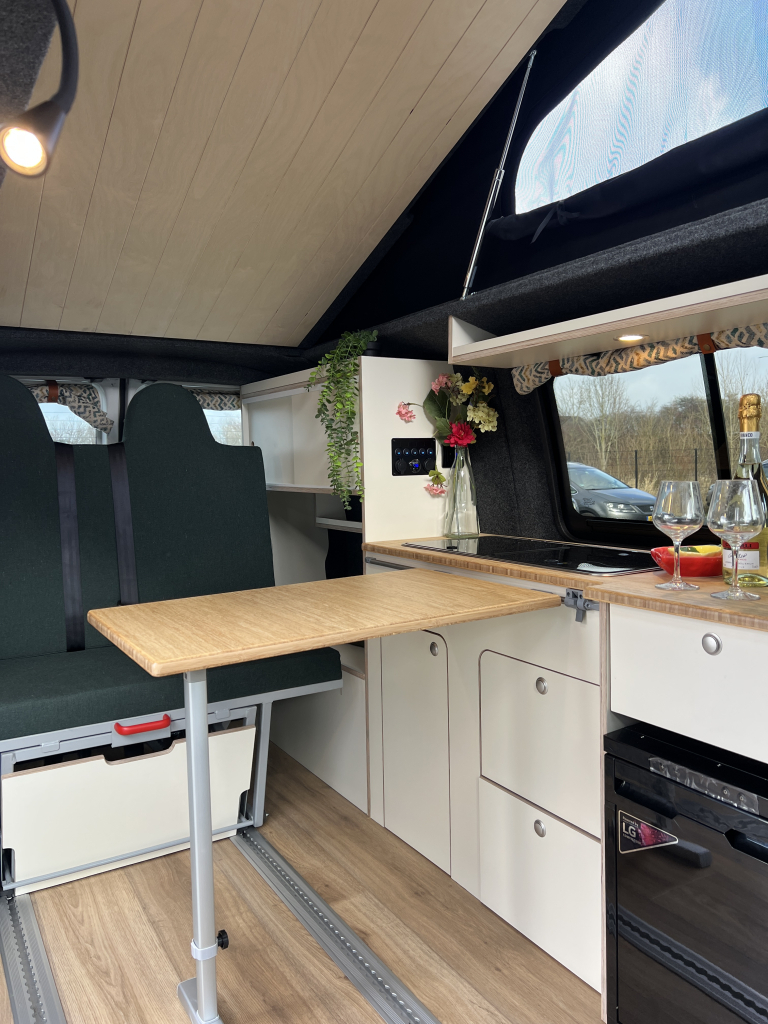 Volkswagen T6 Florida Two-tone Foto: 2