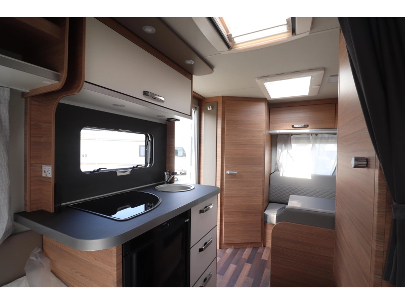 Weinsberg CaraOne Edition HOT 390 QD MEGA KORTING / 917  foto: 14