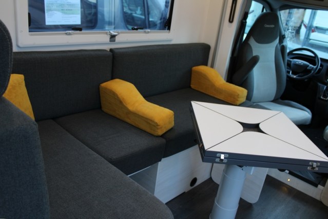 Ocasi&oacute;n joven compacta Chausson Exclusive Line 660 autom&aacute;tica 170 CV (85 foto: 29