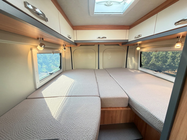 Pössl SUMMIT 640 Lithium/Solar/VanSwing/Bearlock/All-Season/Gasalarm/Duocontr./Luifel foto: 4