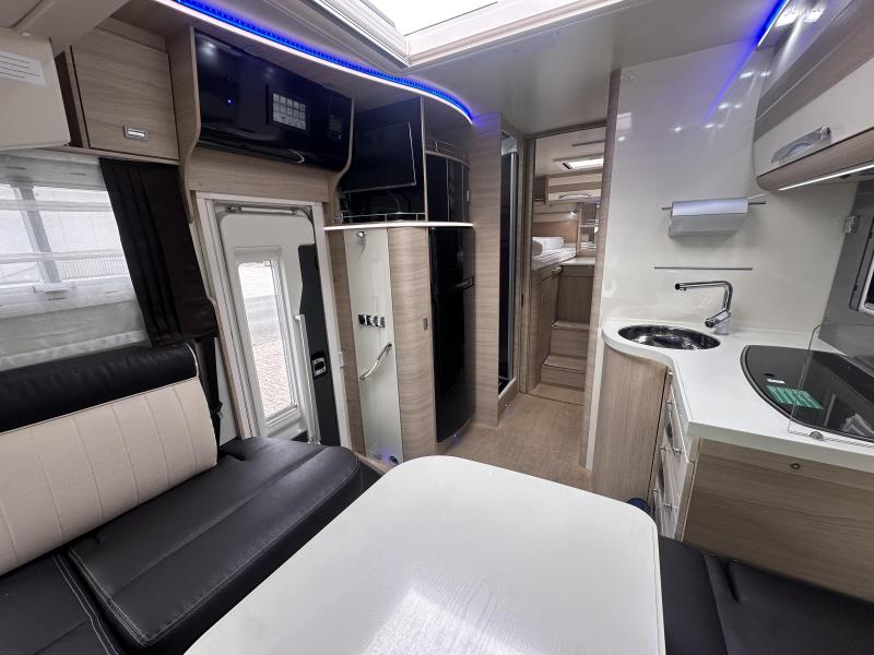 Mobilvetta K-Yacht 86 Lengtebedden Automaat TV  foto: 6