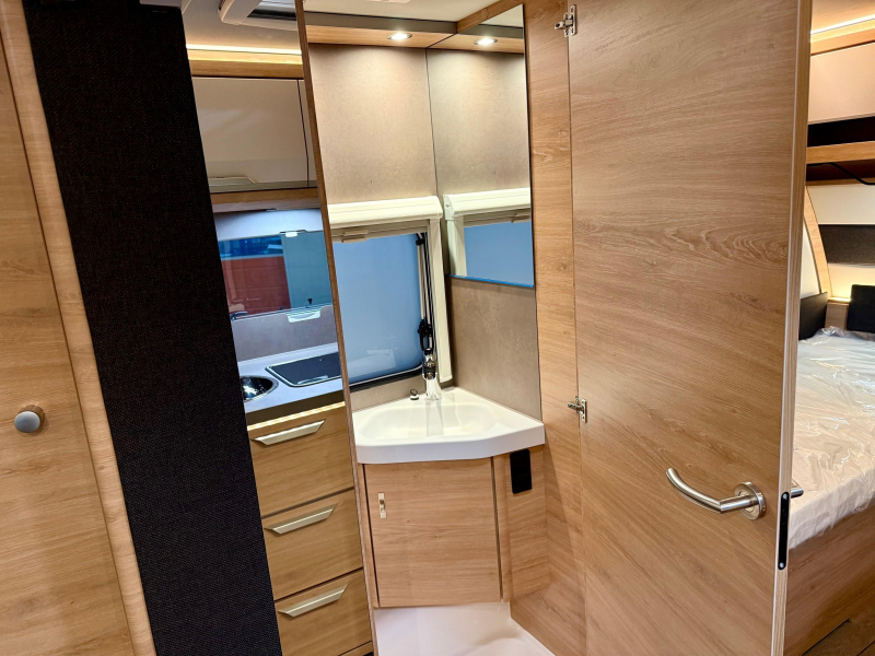 Knaus Sudwind Black Selection 500 EU many options! photo: 13