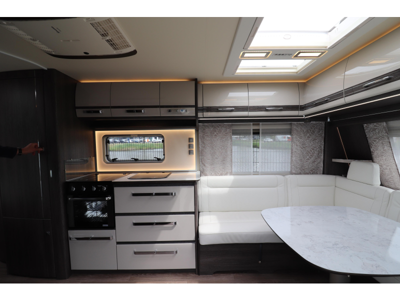 Fendt Diamant 560 SF Mover/ Toldo/ Aire acondicionado/ COMPLETO foto: 9