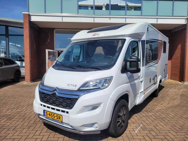 Bürstner Nexxo Van 700 Qeensbed  foto: 2
