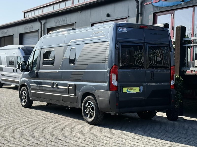 Adria Twin Supreme 600 SPB - AUTOMATIK Foto: 5