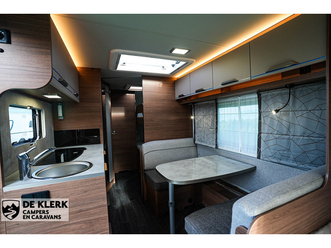 Knaus SPORT 500 KD gas Christmas Special foto: 18