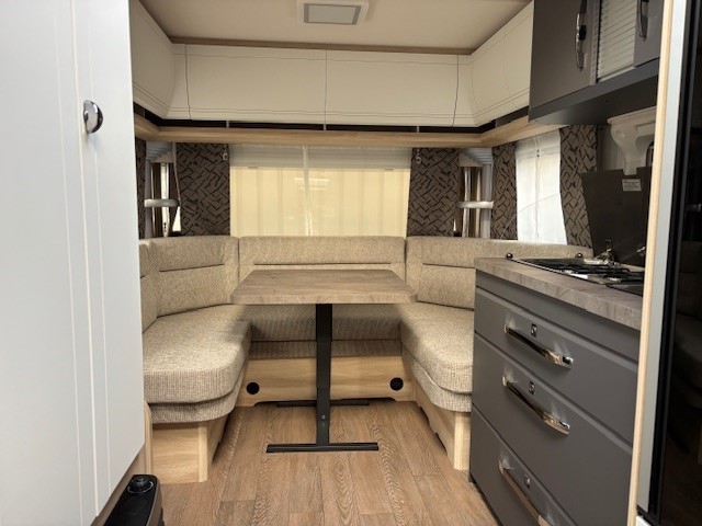 Hobby De Luxe 460 UFE foto: 11
