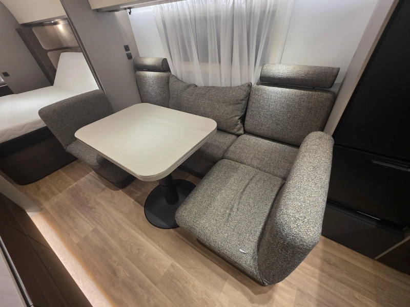 Adria Alpina 663 HT Foto: 2