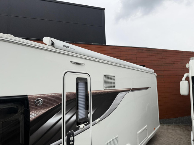 Swift Elite 645 Levelsysteem Mover Luifel Zonnepaneel Oven foto: 3