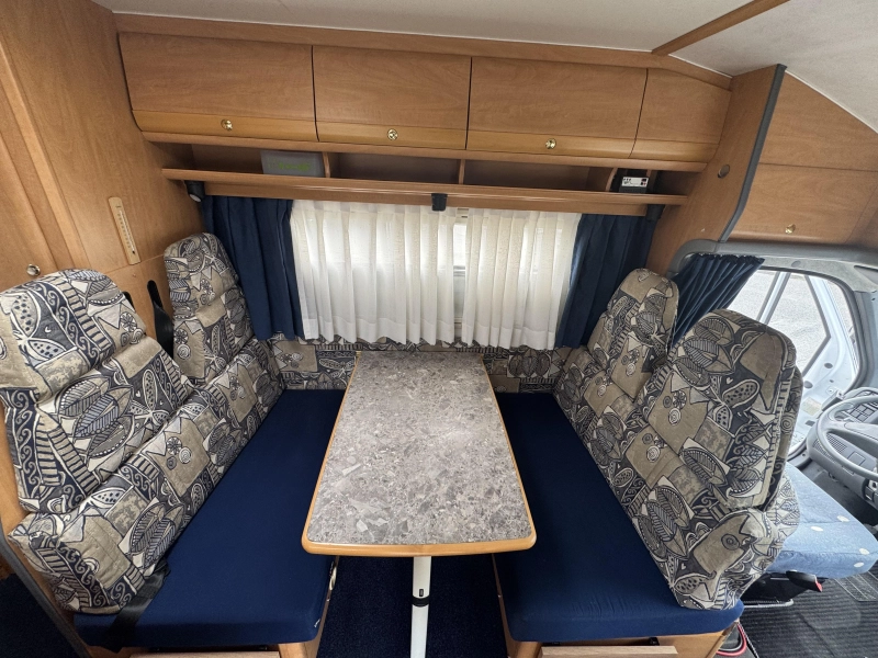 Dethleffs Globetrotter Cama francesa Aire acondicionado dinette foto: 22