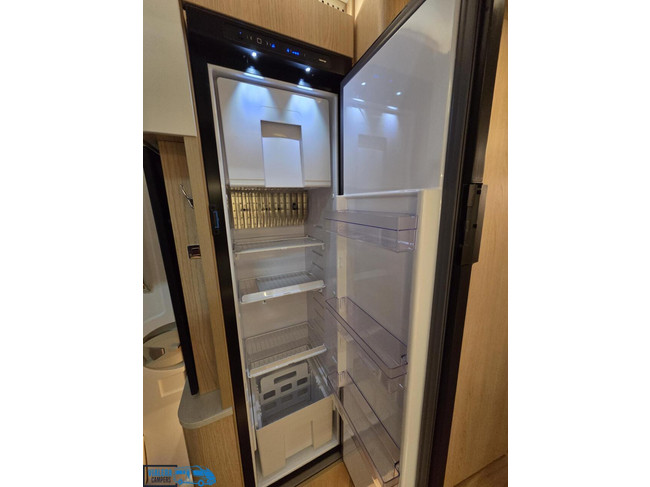 Hymer BMC-I 680 *170pk Automaat* Levelsysteem* Bomvol opties foto: 18