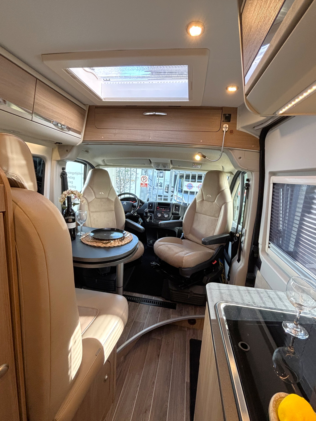 Adria Twin 600 SPT QUERBETT ANH&Auml;NGERKUPPLUNG SOLARPANEL EURO6 Foto: 11