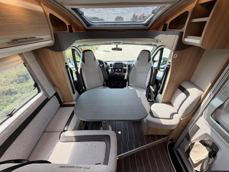 Knaus Sky TI 650 MEG Platinum Selection photo: 4