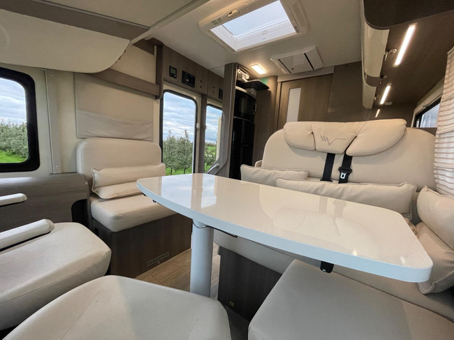 Mobilvetta K-SILVER I-59 Euro 6 Cama Queen + Cama abatible, Aire acondicionado, TV, Portabicicletas foto: 11