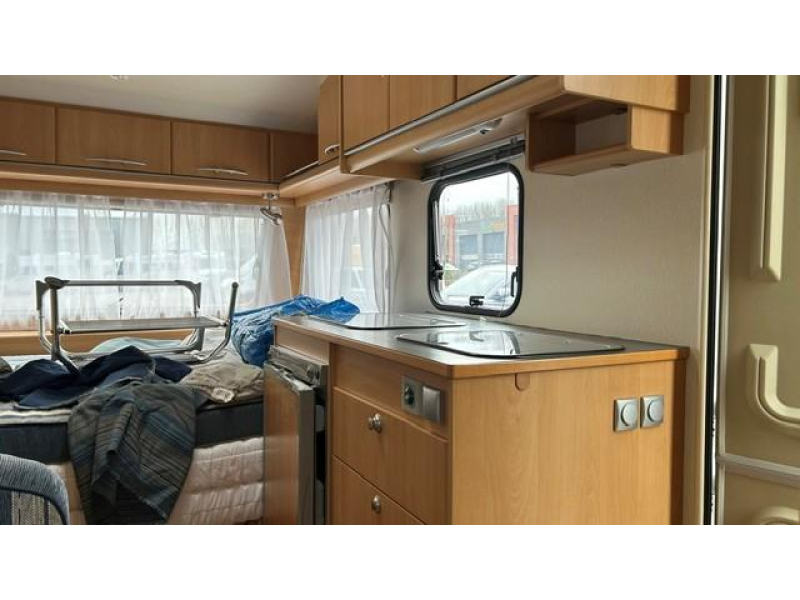 Adria Altea 390 DS Vorzelt+Markise Foto: 5