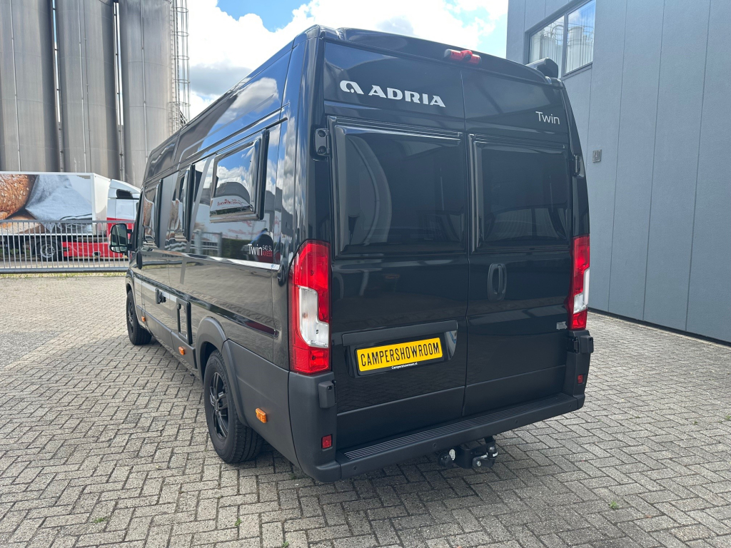 Adria Twin 640 SL Axess foto: 4