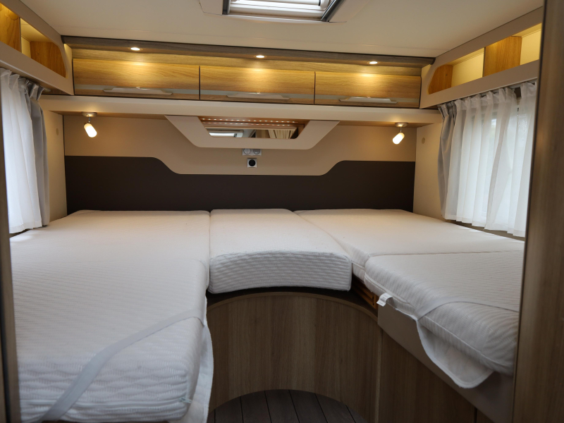 Knaus Sky TI 650 MEG camas individuales | enganche de remolque foto: 8