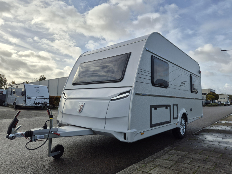 Tabbert Cazadora 420 QD 2.3 Indeling met mega keuken!  foto: 3