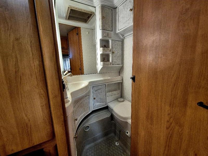 Hobby Excellent 450 UB  foto: 5