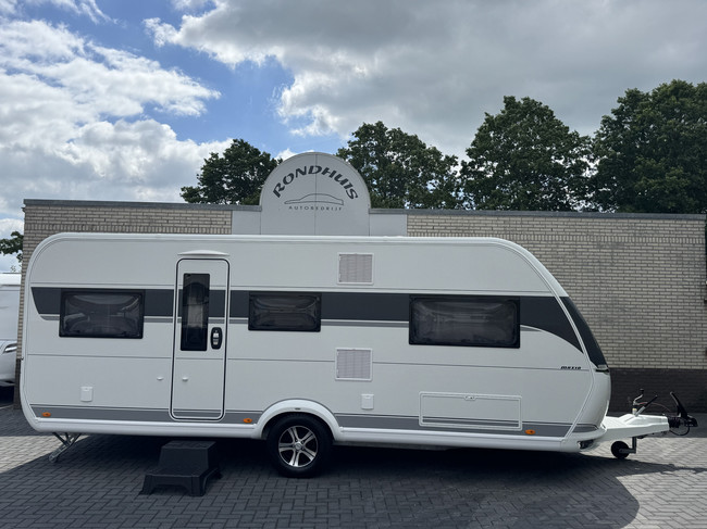 Hobby Maxia 585 UL met enkele bedden **Absolute topsegment van Hobby/Zeer ruime caravan/Nieuwe caravan** foto: 3
