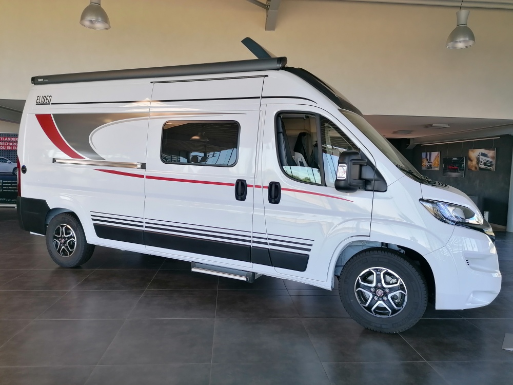 NEW B&uuml;rstner Travel Van Eliseo C602 - pack Eliseo 7 + pack Select