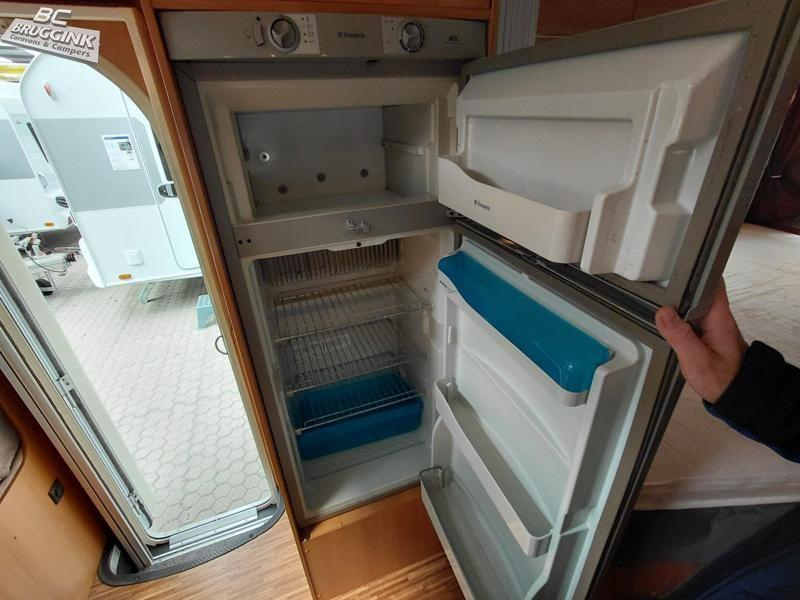 Dethleffs Advantage 6501 B - FRANS BED - B RIJBEWIJS  foto: 8