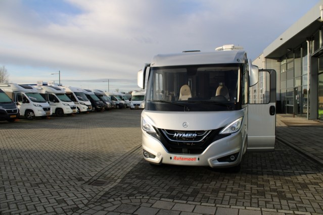 Volledig luchtgeveerde Hymer B ML I 780 9 G Tronic Automaat 170 pk Mercedes 417 CDI (53  foto: 2