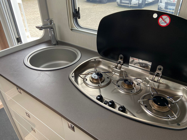 B&uuml;rstner Limited T 690 Citroen Foto: 14