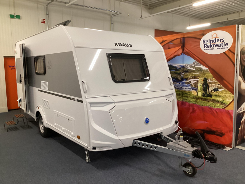 Knaus Sport 420 QD cama transversal foto: 18