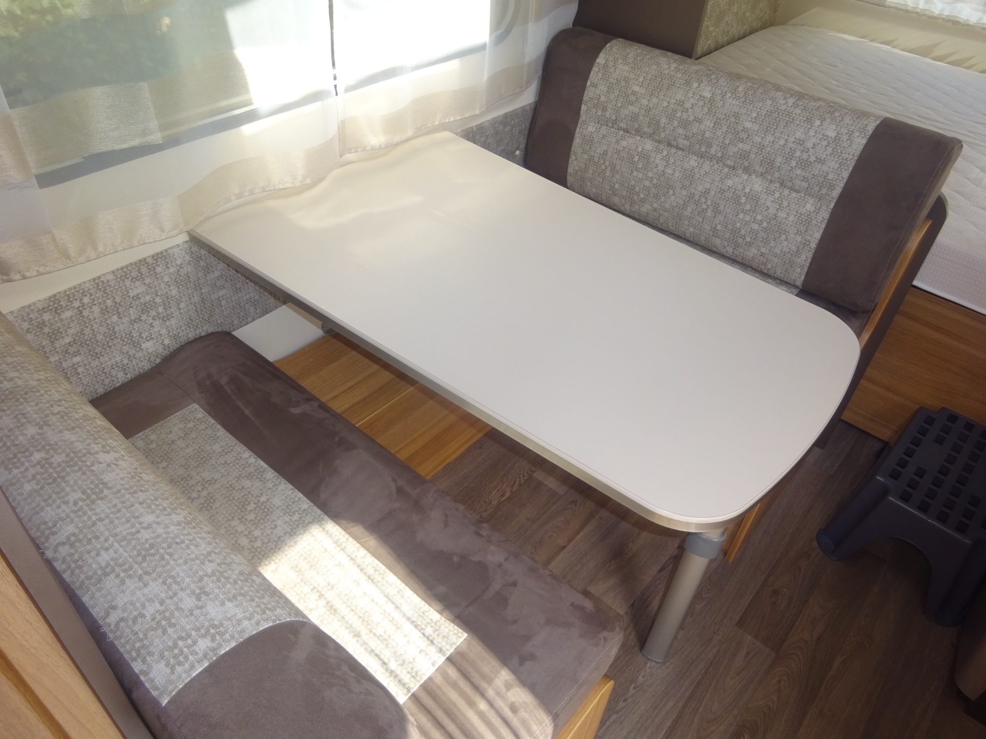 Sterckeman Starlett 420 Comfort Met Vaste Luifel foto: 11