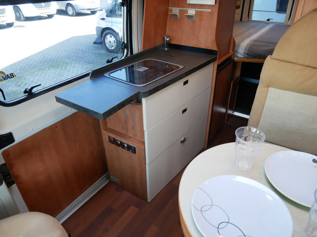 Carthago Malibu Van 600 DB, 6 Meter Buscamper, Busbiker!! foto: 12