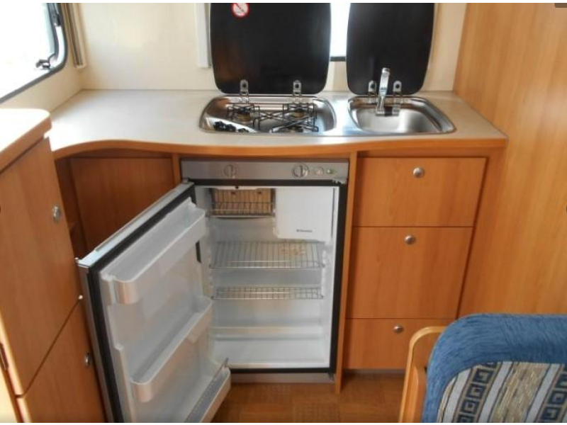 Caravelair Antares 465 Querbett / Markise. Foto: 11