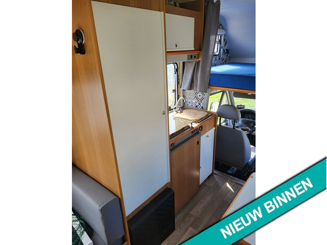 Ford CAMPER Alkoof 4/5 persoons foto: 9