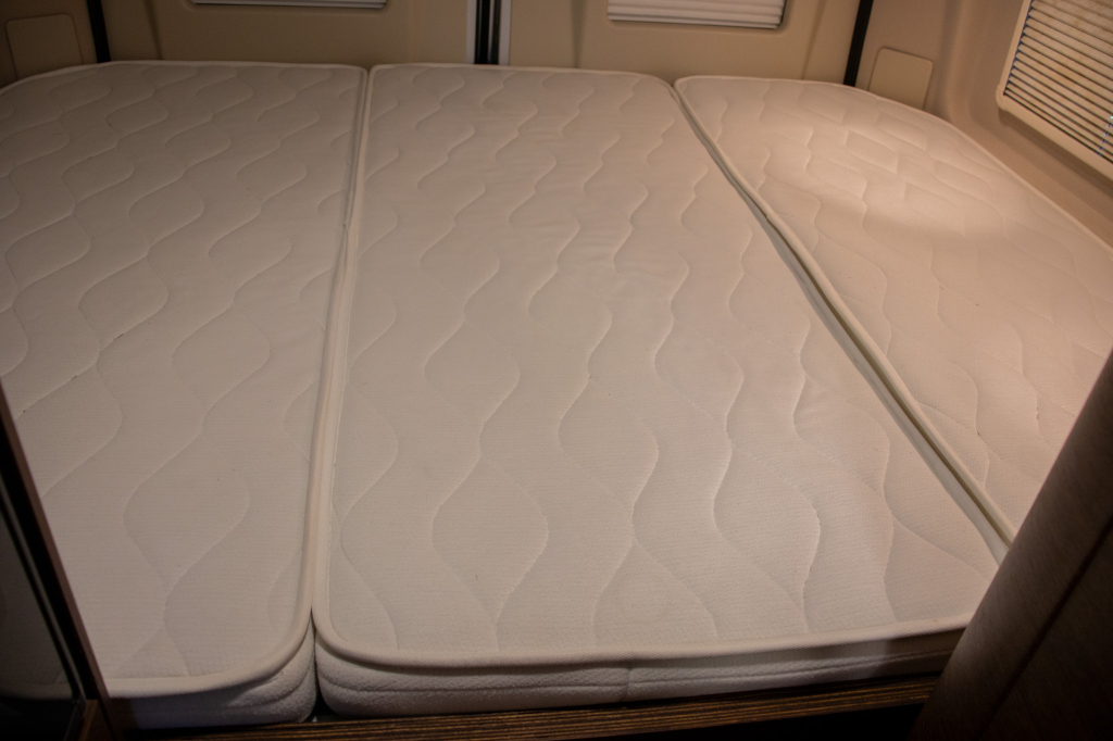 Karmann Davis 590 Skyroof foto: 17