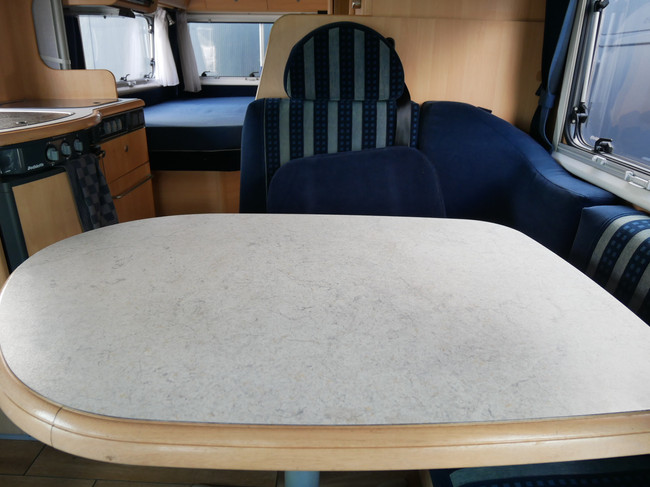 Dethleffs H 5940 Esprit, Cama francesa, Garaje foto: 9
