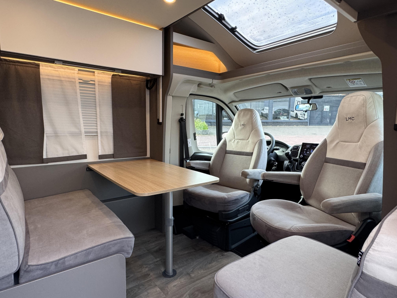 LMC Tourer Lift H 730 G 9T Automaat- 2X Airco  foto: 1
