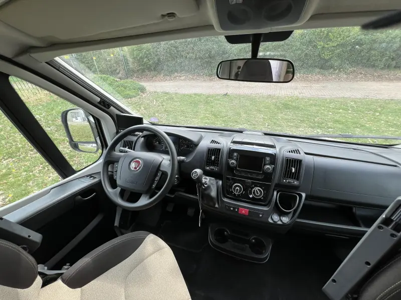 McLouis MC4 281 Queens-bed en hef-bed  foto: 18