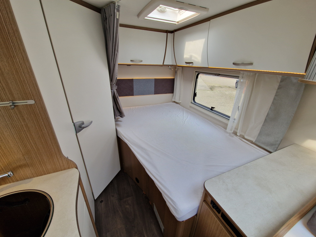 CAPRON T135 foto: 14
