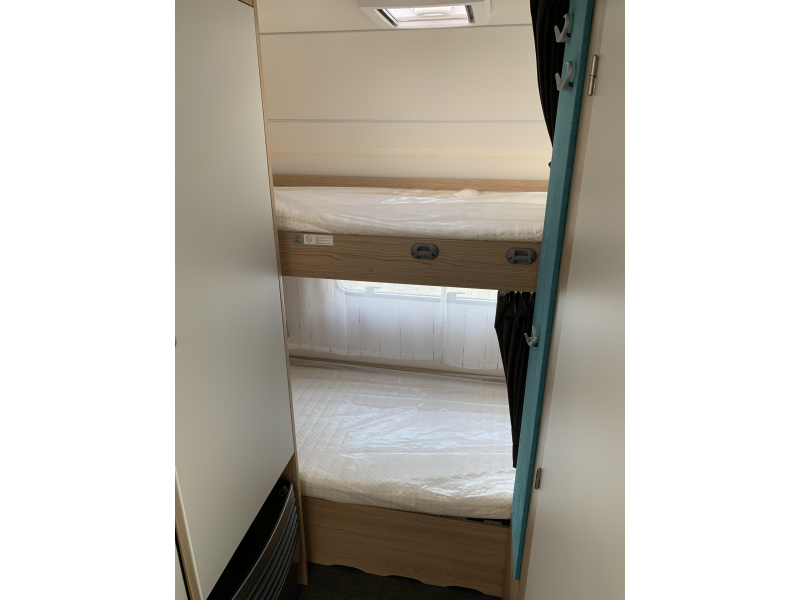 Dethleffs Aero 500 QSK - Lit superpos&eacute; - Offre ! photo : 10