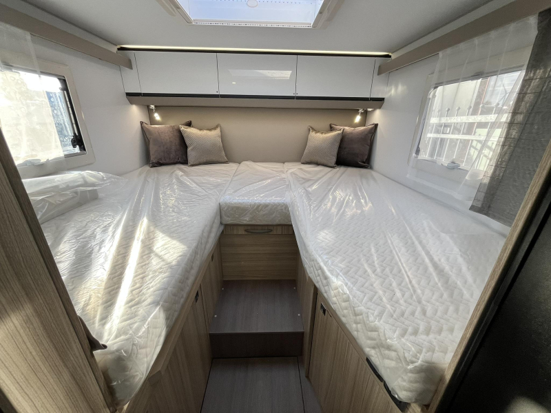 Adria Compact Supreme DL Face-to-face - Autom&aacute;tico foto: 19