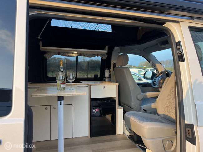 Volkswagen T6 Florida buscamper L1H1 2016 4 peroons foto: 8