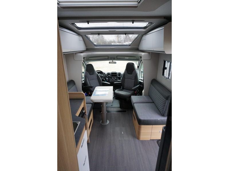 Adria Coral Plus 670 DL  foto: 13