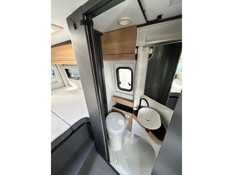 Adria Twin Max 680 SLB Stuurverwarming luifel  foto: 15