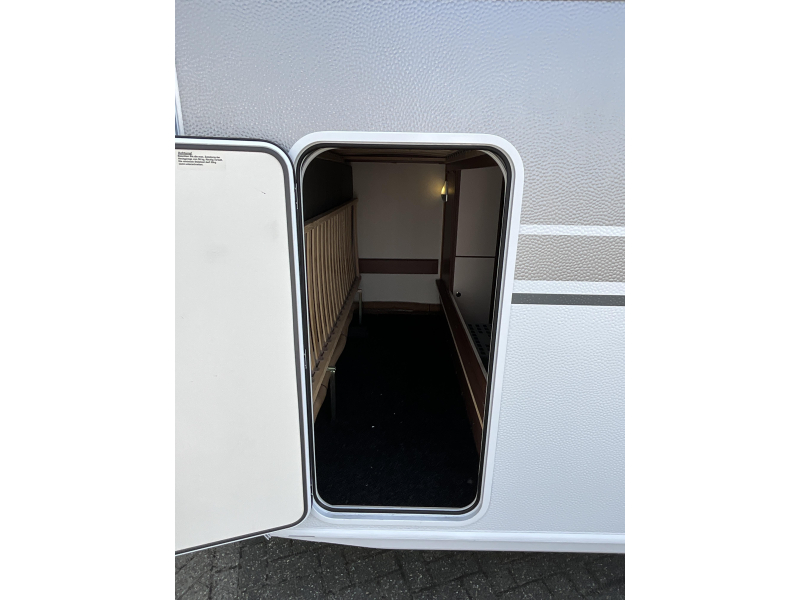 LMC Vivo 520 K STAPELBED-MOVER-VOORTENT  foto: 12