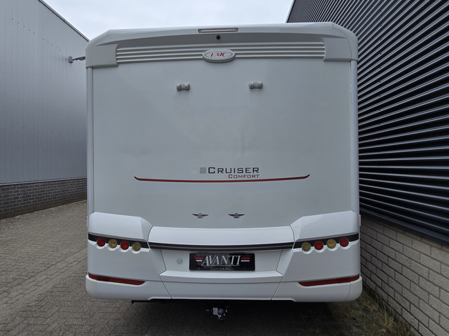 LMC T662 LMC T 662 Cruiser Comfort 160 HP CERAMIC COATING SINGLE BEDS TV SOLAR PANEL TOW BAR SWIVEL SEATS photo: 4
