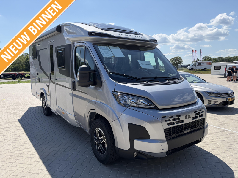 Adria Compact Supreme DL autom&aacute;tico / cama longitudinal foto: 0
