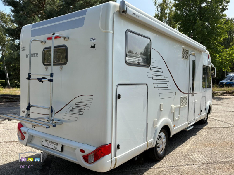 Hymer B594 Origineel NL kenteken  foto: 3