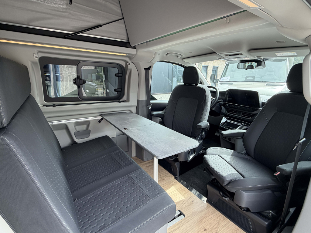 Ford Nugget foto: 21