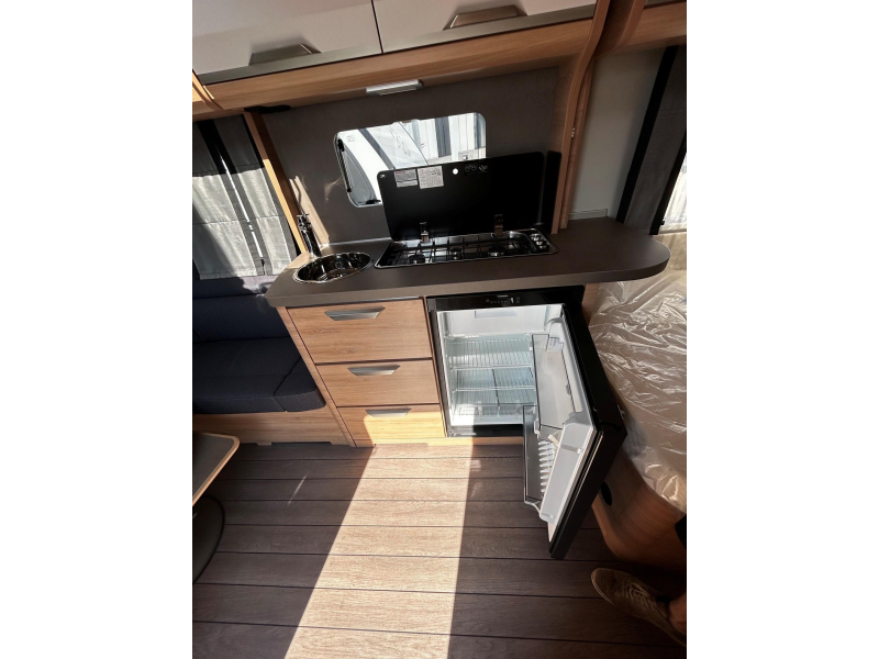 Knaus Sudwind Black Selection 450 FU Paquete de Ventaja Temporal foto: 7